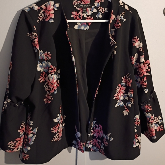 Lane Bryant Jackets & Blazers - Lane Bryant Black Floral Blazer 18/20, Like New!